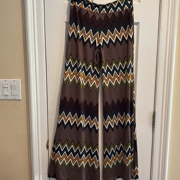 Chevron Patterned Wide-Leg Pants - Picture 4 of 7